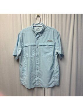 Realtree Fishing Shirt Mens Size Medium Light Blue Short Sleeve Button-Up Comfy